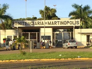 Penitenciária de Martinópolis, que tem capacidade para 792 presos, mas abriga 1.762 (Foto: Reprodução/TV Fronteira)