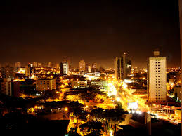 Vista noturna da cidade de Sorocaba